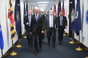 Арсений Яценюк находится с рабочей поездкой в Вашингтоне