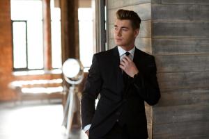 Актер Алексей Воробьев признался, что спал с участницами шоу "Холостяк"