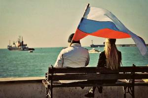 Все познается в сравнении: крымчане понимают - жизнь в Крыму далеко не "зашибись"