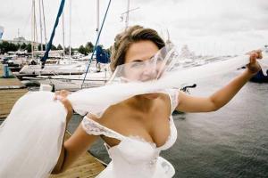 Актриса Юлия Топольницкая опубликовала новые свадебные снимки