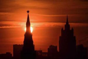 Сотник: Россия на нервах, денег нет, а Путин молится на Валааме