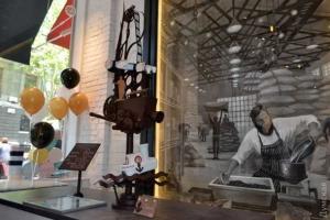 В Одессе создали шоколадную скульптуру-"рекордсменку"