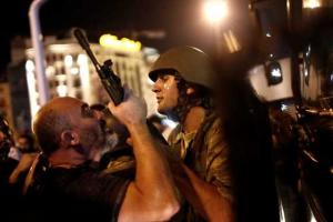 В Турции за попытку госпереворота задержаны более 300 человек, 60 - погибли