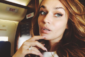 Экс-звезда "Дома-2" Алена Водонаева отметила 34-летие