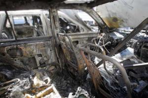 В Енакиево жители сожгли собственные автомобили, "отжатые" оккупантами