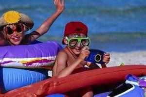 Украинская туристка: в курортной зоне отдыхающие не догадываются о перевороте, все пьют и веселятся