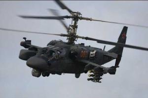 В Сирии российский военный вертолет устроил "авиашоу" над головами отдыхающих