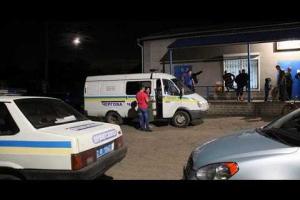 На Луганщине пьяный чиновник гонял на внедорожнике и "отстреливал" прохожих