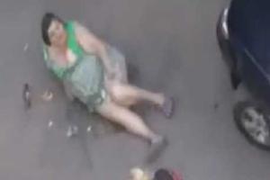В Днепре пожилая женщина жестоко поплатилась за замечание, сделанное водителю иномарки