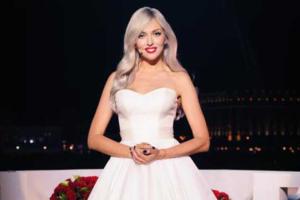 Певица Оля Полякова поразила поклонников "осиной" талией