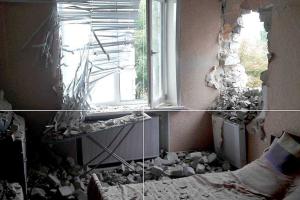 Последствия обстрела боевиками Марьинки: город долбила артиллерия