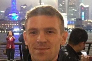 На Хмельниччине нашли повешенным известного волонтера: друзья не верят в суицид