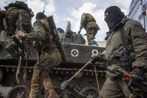 На Донецком направлении оккупационные войска спешно укрепляют передний край и пополняют боекомплект