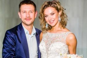 Актер Дмитрий Ступка с красавицей-женой проводит медовый месяц в Нью-Йорке