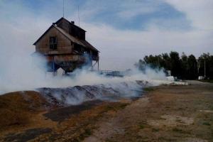 В районе Марьинки боевики прицельным плотным огнем накрыли агроферму