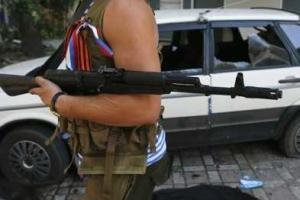 В Донецке боевики "поздравили" продавцов рынка: выгнали людей автоматными очередями и "отжали" все, что "понравилось"