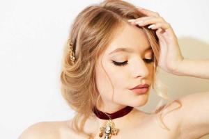 Дочь пресс-секретаря Путина Дмитрия Пескова "засветилась" на 1-й полосе турецких газет