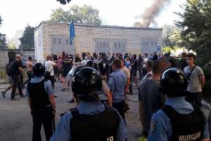 Строительные баталии: в Святошинском переулке Киева продолжаются столкновения, есть раненые и задержанные