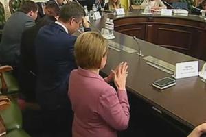 Легендарный Ник Вуйчич поставил на колени украинских нардепов