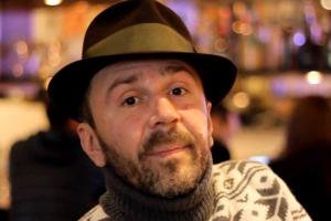 Сергей Шнуров опубликовал романтическое фото с женой