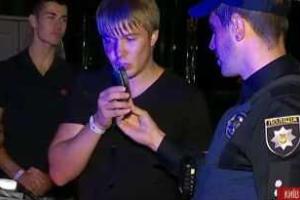 В Киеве группы активистов помогают патрульным ловить пьяных водителей