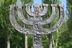 В Украине отмечают 75-ю годовщину трагедии Бабьего Яра