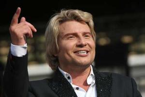 Николай Басков поверг в шок поклонников своим сценическим костюмом