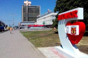 Житель оккупированного Луганска: Город стал каким-то чужим за счет огромного количества людей в форме