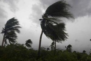 Президент США объявил чрезвычайное положение в штате Флорида из-за урагана "Мэтью"