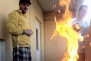 В Умане паломники-хасиды решили устроить "шашлычную" на балконе жилого дома