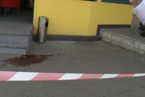 В Киеве на месте стрельбы у столичного кафе работают правоохранители, идет опрос свидетелей