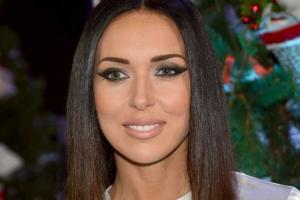 Поклонники Алсу всерьез обеспокоены исчезновением певицы после родов