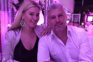 Молодая модель Илона Котелюх родила наследника миллиардеру Николаю Саркисову 
