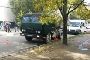 Жуткое ДТП в Харькове: под колесами бетономешалки погибла женщина