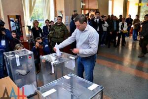 Житель "ДНР" о "праймериз": Здесь всем плевать, за кого вы проголосуете - цифры уже готовы и места распределены