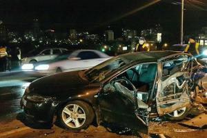 В Киеве произошло масштабное ДТП: машины превратились в груды металла