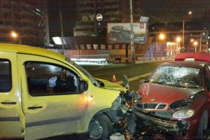 В Киеве студент на автомобиле "SsangYong" спровоцировал серьезное ДТП: травмированы 3 человека