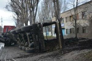 В Каменском перевернулся тягач "DAF" с 20 тоннами жидких фекалий