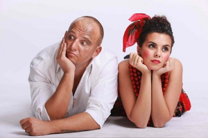 В Черкассах активисты протестовали против концерта дуэта "Потап и Настя"