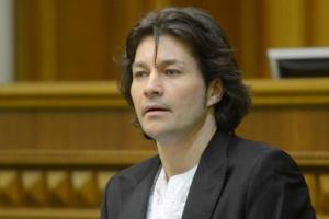 Министр культуры Евгений Нищук заявил на брифинге, что не планирует уходить из Кабмина