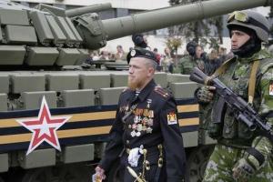 Волонтер слил в сеть добытые хакерами новые видео с телефона боевика "Моторолы"