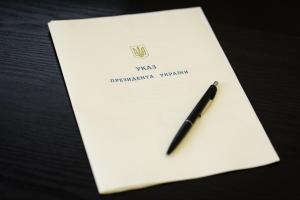 Порошенко присвоїв звання Герой України добровольцям Андрію Снітку та Сергію Табалі посмертно
