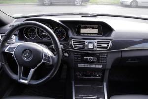 В Дубае приступили к тестированию пассажирских авто без водителей