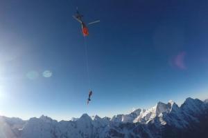 Одесский альпинист получил сотрясение мозга, покоряя вершину Ама-Даблам