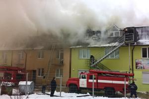 На Київщині сталася пожежа в житловому 3-поверховому будинку