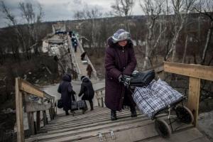 Шестичасовый поход в Станицу Луганскую для луганчан, как возможность выжить в "ЛНР"