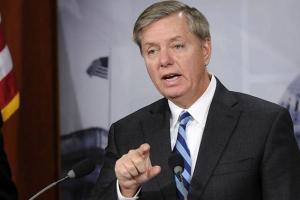 Сенатор Грэм объяснил, почему Трамп не сможет защитить Путина и Россию от новых санкций США