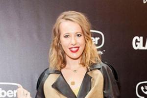 Светская львица Ксения Собчак продемонстрировала стройную фигуру после родов