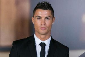 Папарацци "застукали" Криштиану Роналду с его новой возлюбленной