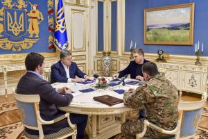 Порошенко провел встречу с силовиками из-за трагической гибели правоохранителей в Княжичах